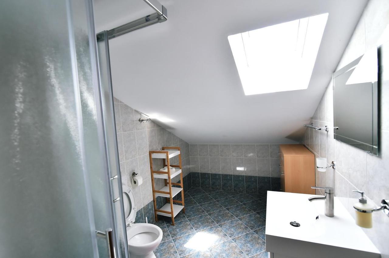 Apartments Luni II Baška Екстериор снимка
